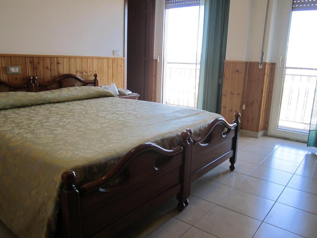 Tourist Hotel Потенца Номер фото