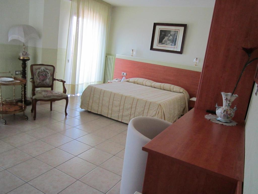 Tourist Hotel Потенца Номер фото