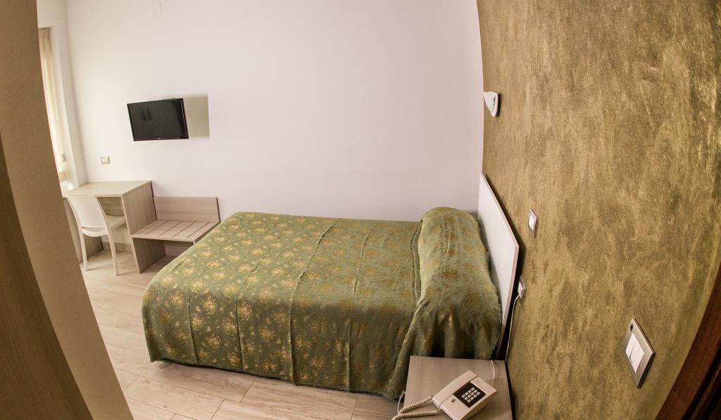 Tourist Hotel Потенца Номер фото