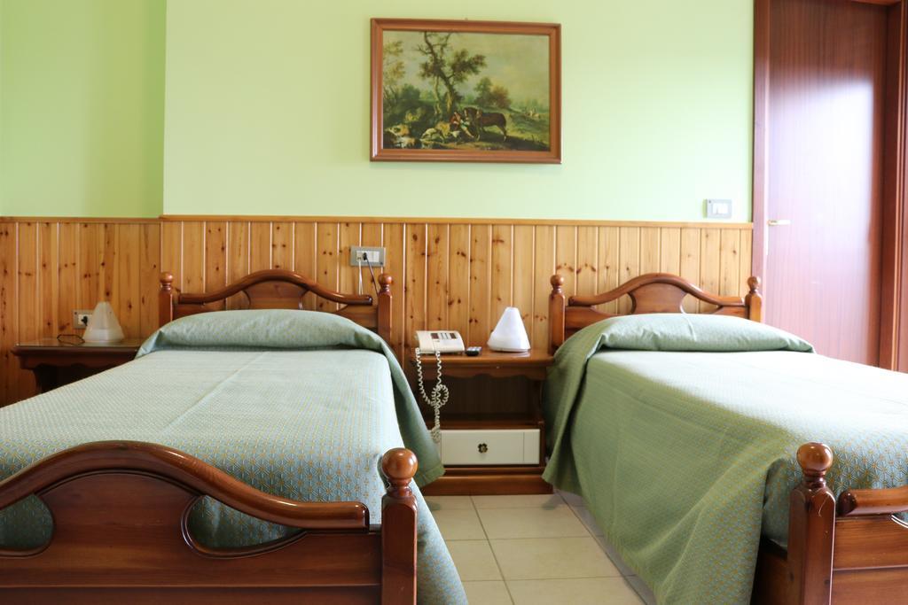Tourist Hotel Потенца Экстерьер фото