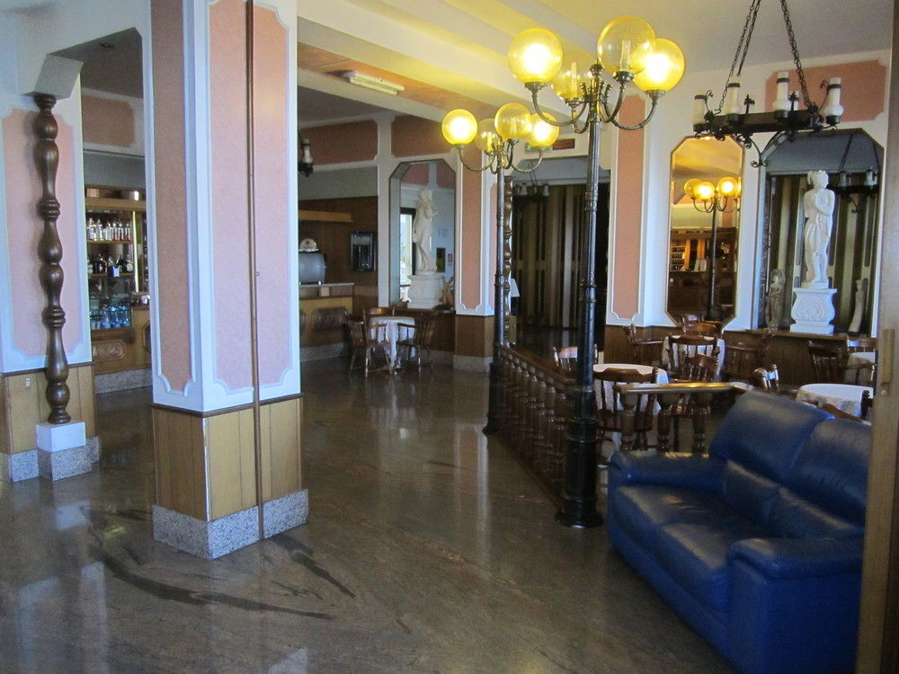 Tourist Hotel Потенца Экстерьер фото
