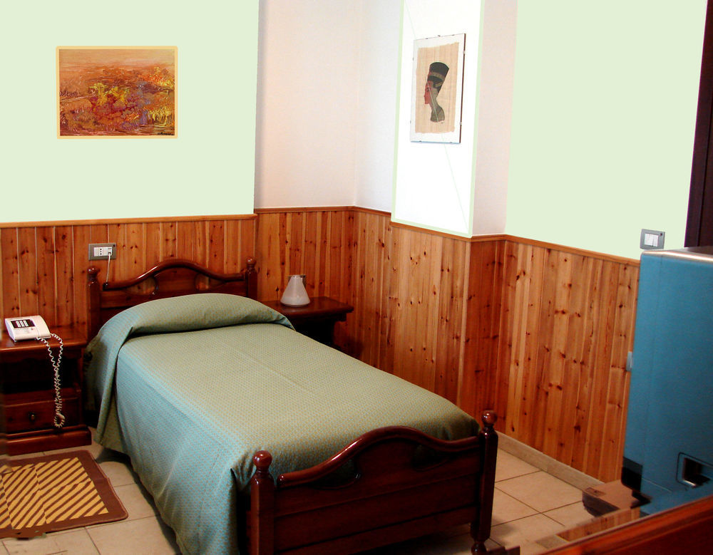 Tourist Hotel Потенца Экстерьер фото