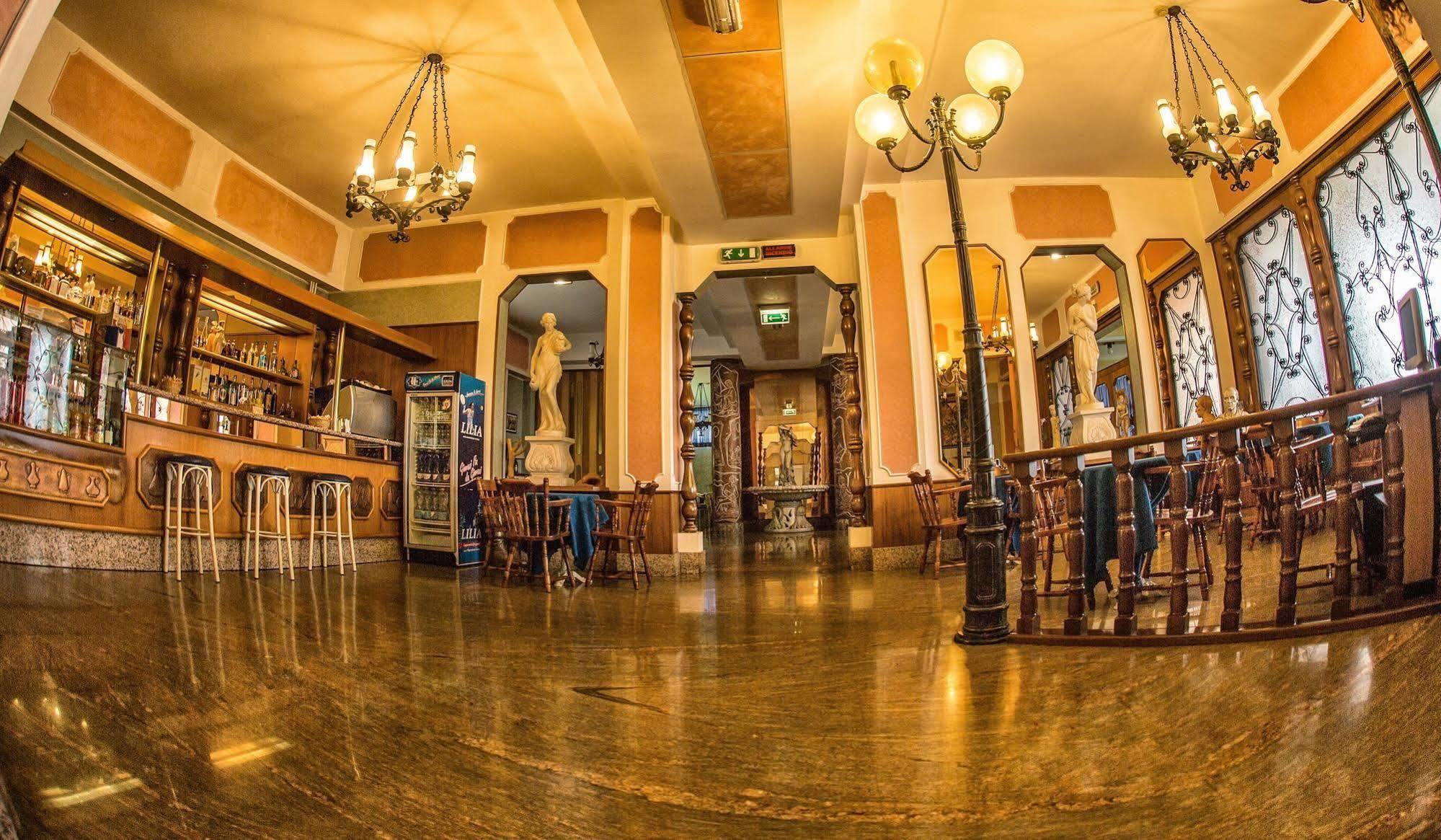 Tourist Hotel Потенца Экстерьер фото