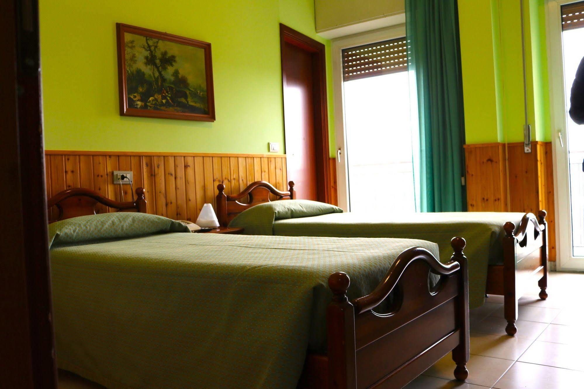Tourist Hotel Потенца Экстерьер фото