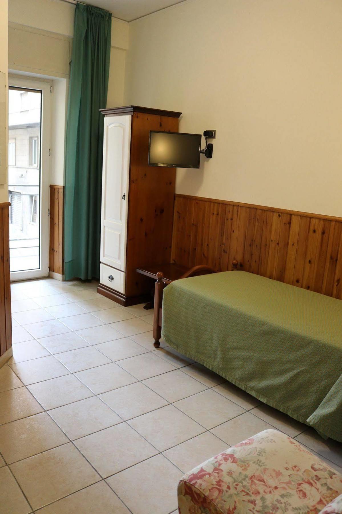 Tourist Hotel Потенца Экстерьер фото